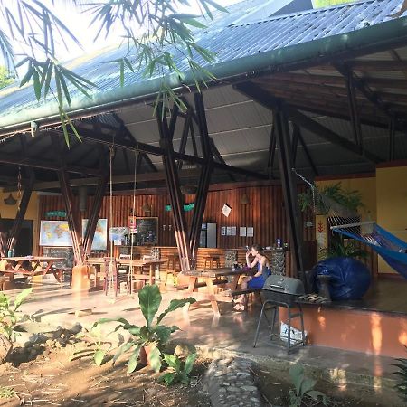 Luminosa Uvita Hostel Luaran gambar