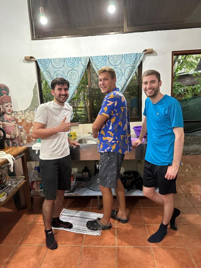 Luminosa Uvita Hostel Luaran gambar